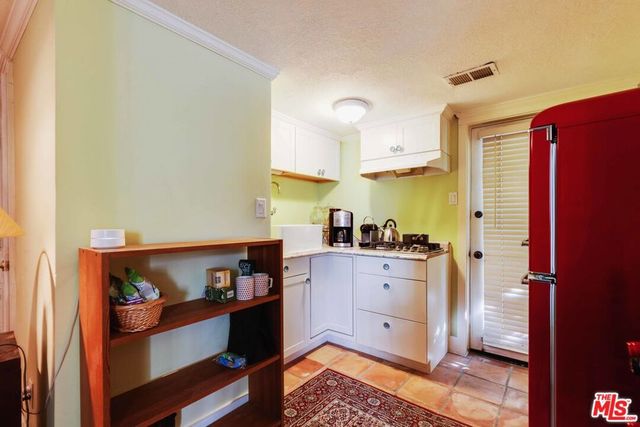 3024 Angus Street, Los Angeles, CA 90039