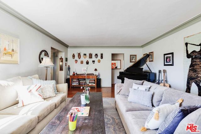 3024 Angus Street, Los Angeles, CA 90039