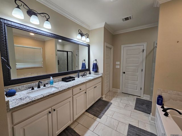 43283 Pond View Dr, Prairieville, LA 70769