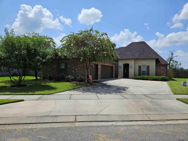 43283 Pond View Dr, Prairieville, LA 70769