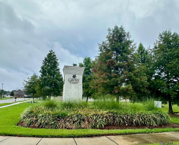 43283 Pond View Dr, Prairieville, LA 70769