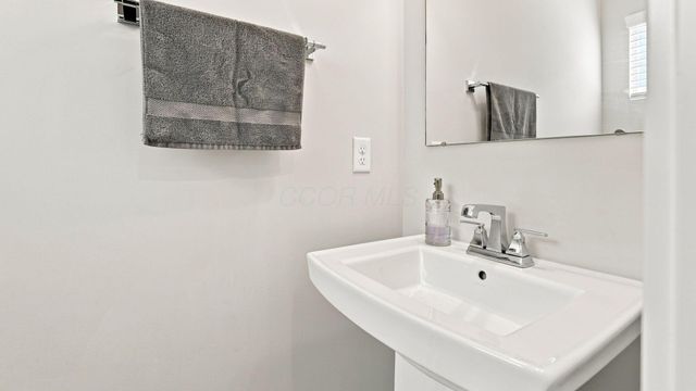 1302 Clover Street, Sunbury, OH 43074