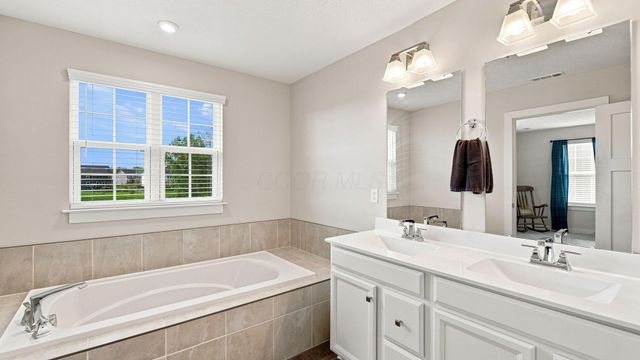 1302 Clover Street, Sunbury, OH 43074