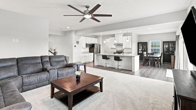 1302 Clover Street, Sunbury, OH 43074