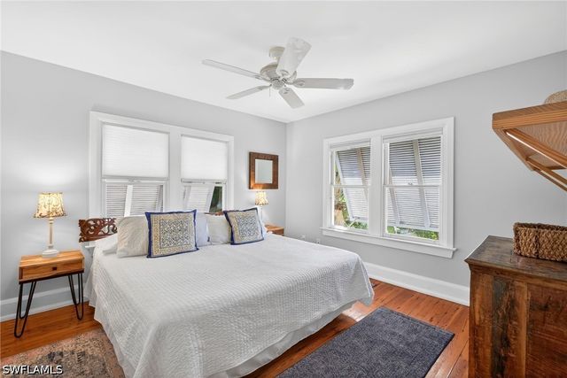 660 8th AVE S, Naples, FL 34102