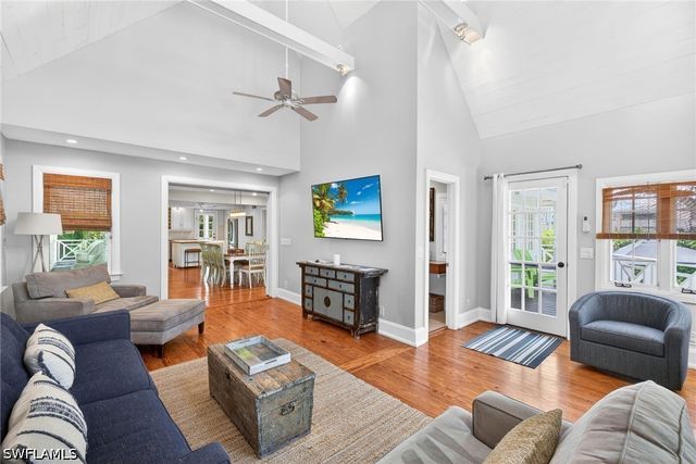 660 8th AVE S, Naples, FL 34102