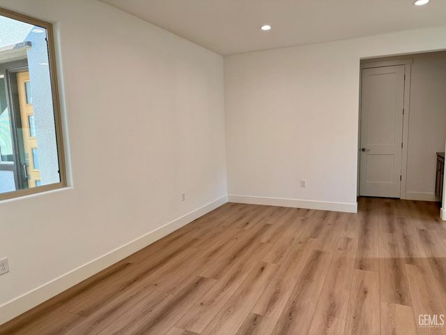 2416 Penley Court, Bakersfield, CA 93311