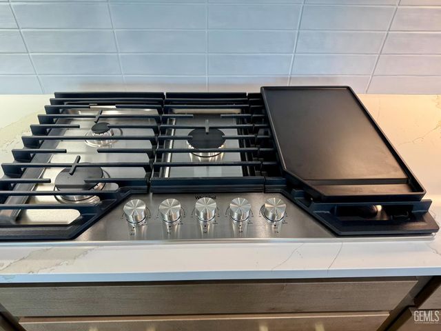 2416 Penley Court, Bakersfield, CA 93311