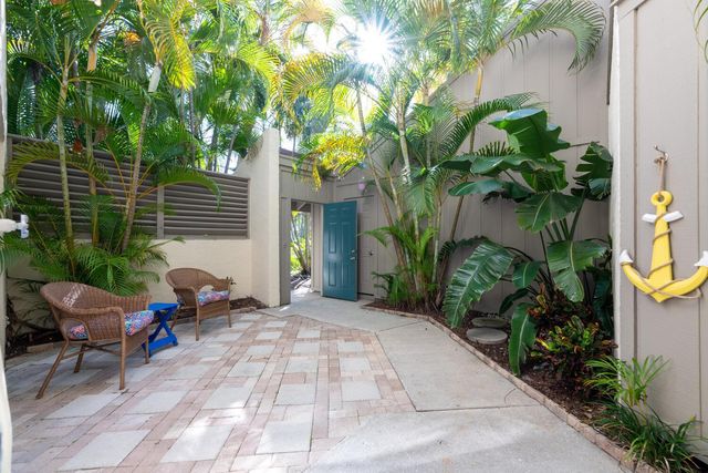 1605 Us-1 12b, Jupiter, FL 33477