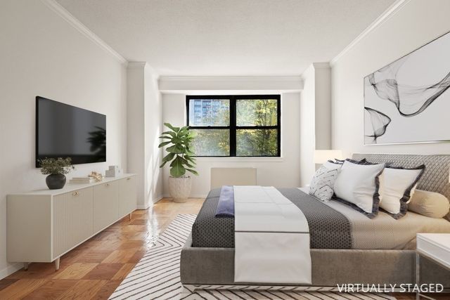 2 Hawthorne Place 5H, Boston, MA 02114