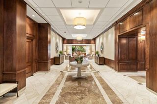 2 Hawthorne Place 5H, Boston, MA 02114