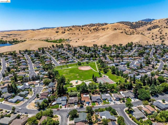 2113 Cordoba Way, Antioch, CA 94509