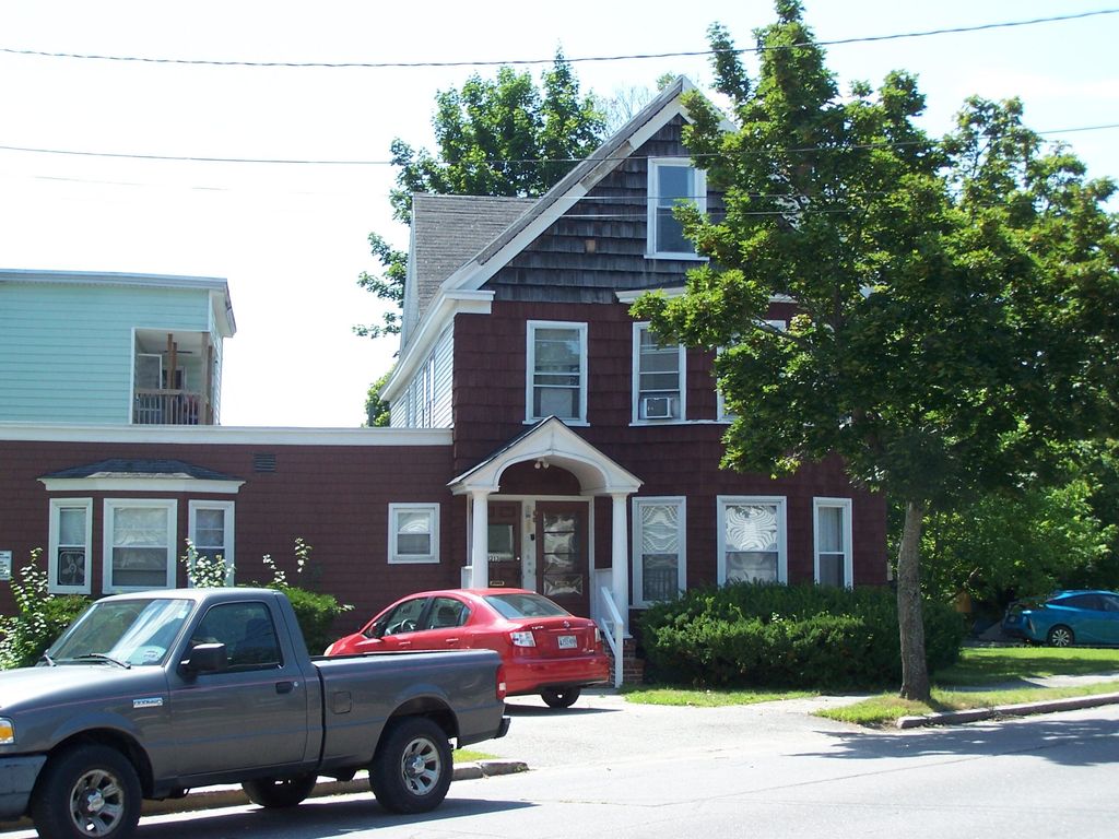 209-213 Sabattus Street, Lewiston, ME 04240 — photo 4