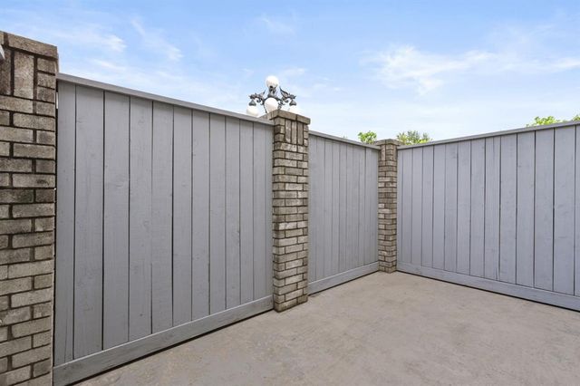 550 Wilcrest Drive 550, Houston, TX 77042