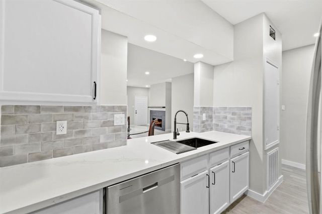 550 Wilcrest Drive 550, Houston, TX 77042