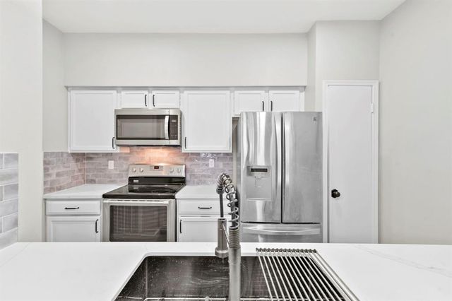 550 Wilcrest Drive 550, Houston, TX 77042