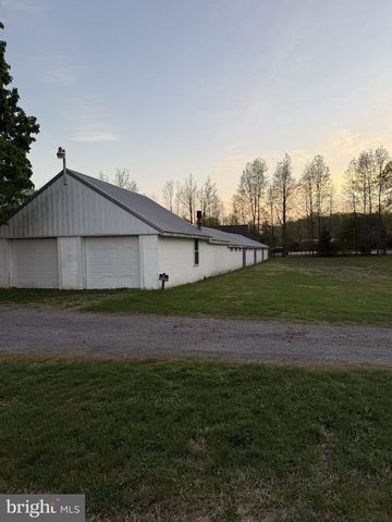 4907 DUPONT PKWY, Smyrna, DE 19977