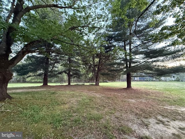 4907 DUPONT PKWY, Smyrna, DE 19977