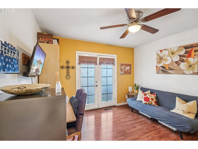 710 Se 155TH Ave, Portland, OR 97233