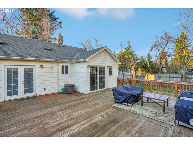 710 Se 155TH Ave, Portland, OR 97233