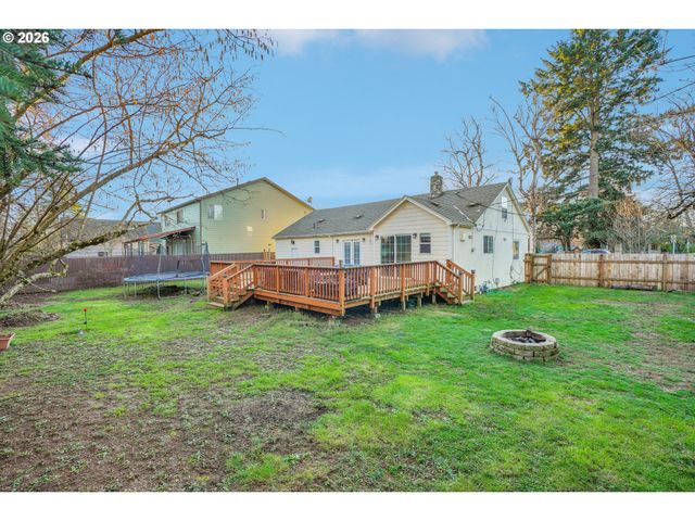 710 Se 155TH Ave, Portland, OR 97233