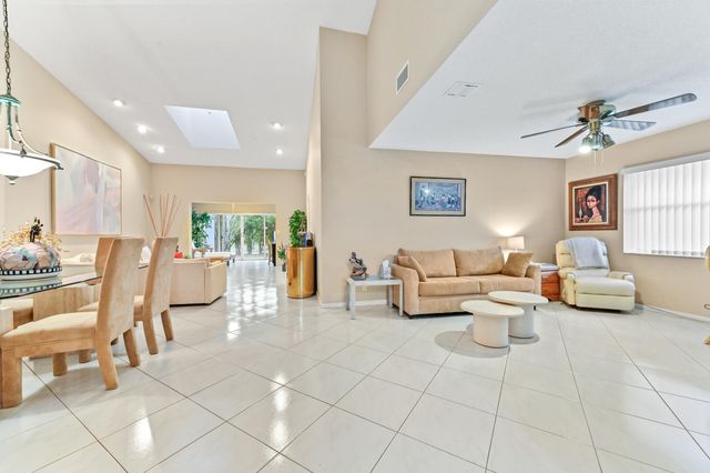 7192 Summer Tree Drive, Boynton Beach, FL 33437