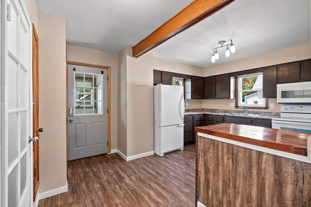 719 N FAIR STREET, Appleton, WI 54911