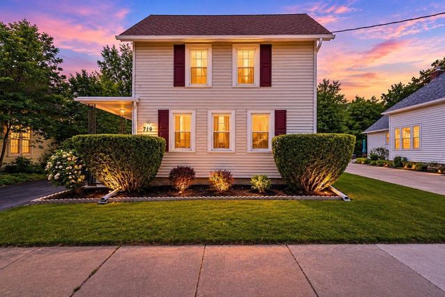 719 N FAIR STREET, Appleton, WI 54911