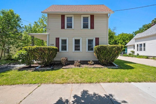 719 N FAIR STREET, Appleton, WI 54911