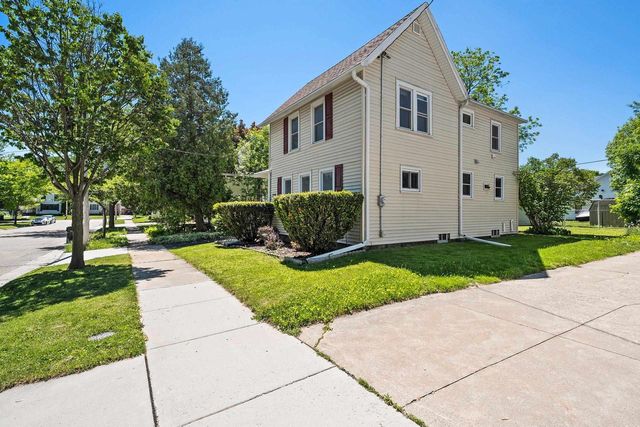 719 N FAIR STREET, Appleton, WI 54911