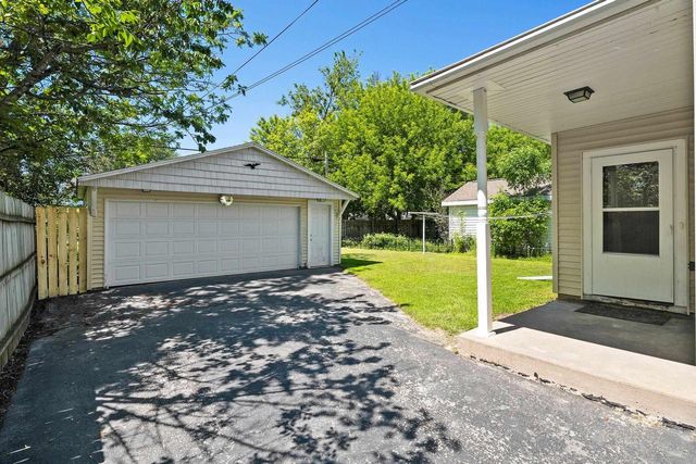 719 N FAIR STREET, Appleton, WI 54911