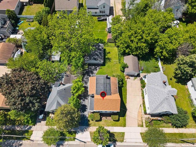 719 N FAIR STREET, Appleton, WI 54911