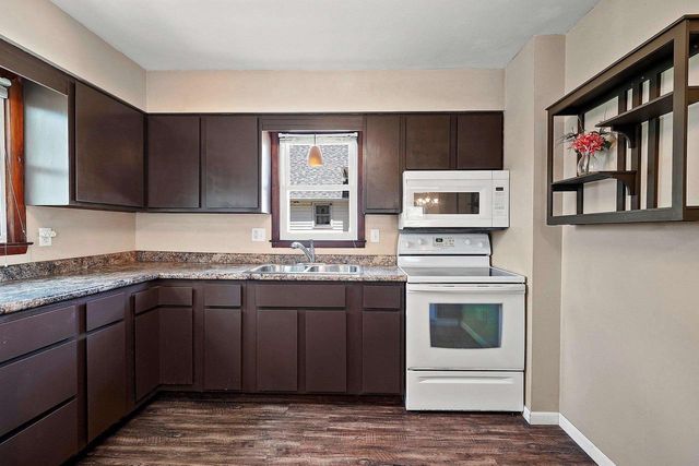 719 N FAIR STREET, Appleton, WI 54911