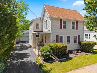 719 N FAIR STREET, Appleton, WI 54911