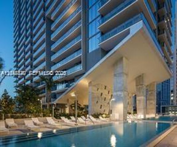 68 SE 6th Street 906, Miami, FL 33131