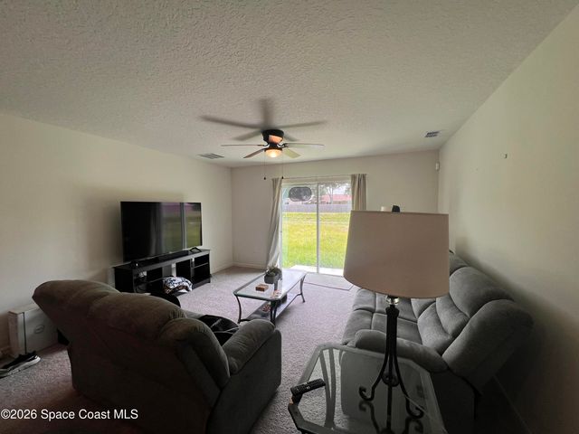 2182 Watkins Road SE, Palm Bay, FL 32909
