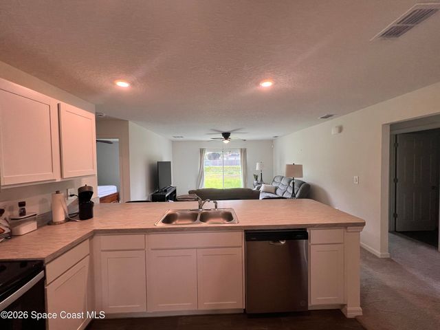 2182 Watkins Road SE, Palm Bay, FL 32909