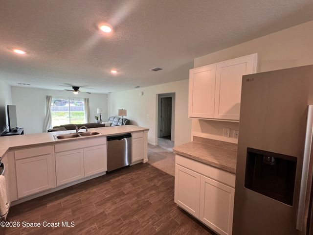 2182 Watkins Road SE, Palm Bay, FL 32909