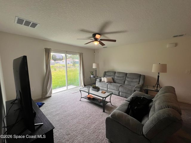 2182 Watkins Road SE, Palm Bay, FL 32909