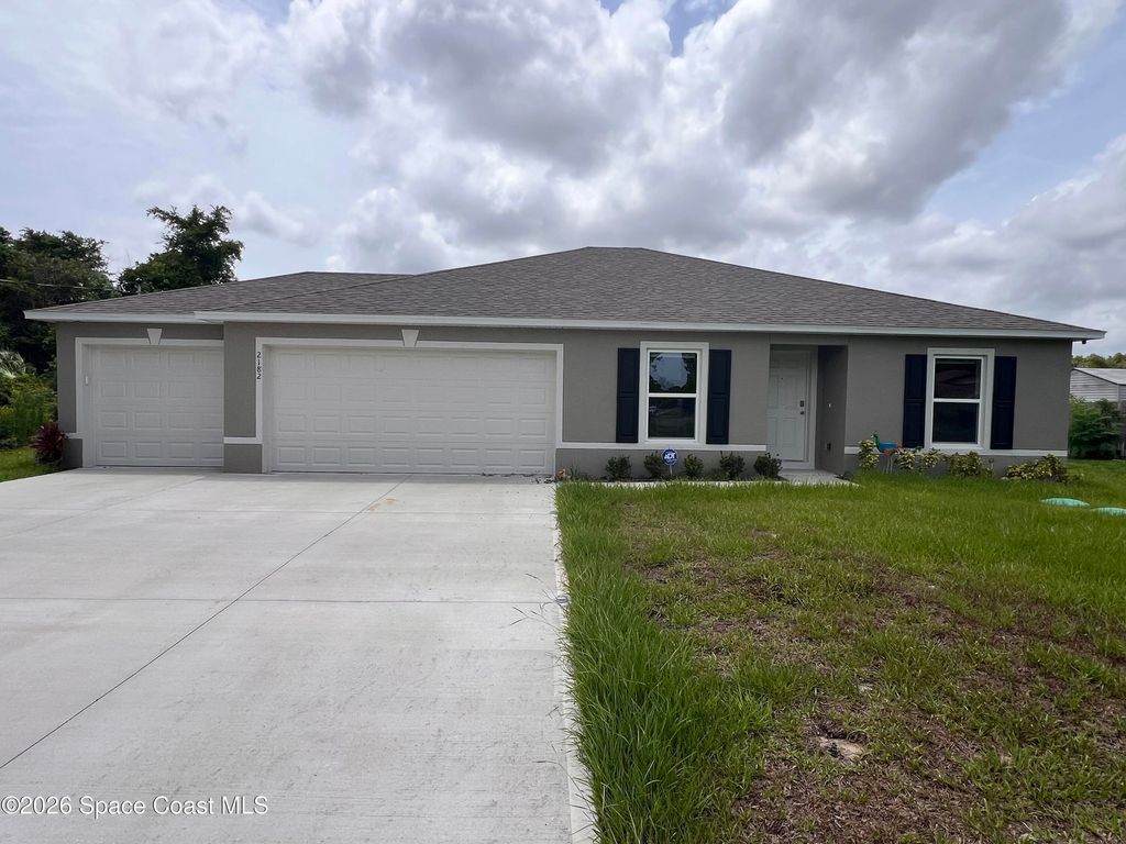 2182 Watkins Road SE, Palm Bay, FL 32909