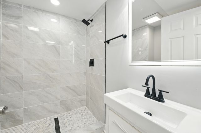 4918 W 28th Place, Cicero, IL 60804