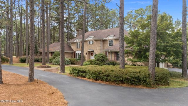 35 Lake Dornoch Drive, Pinehurst, NC 28374