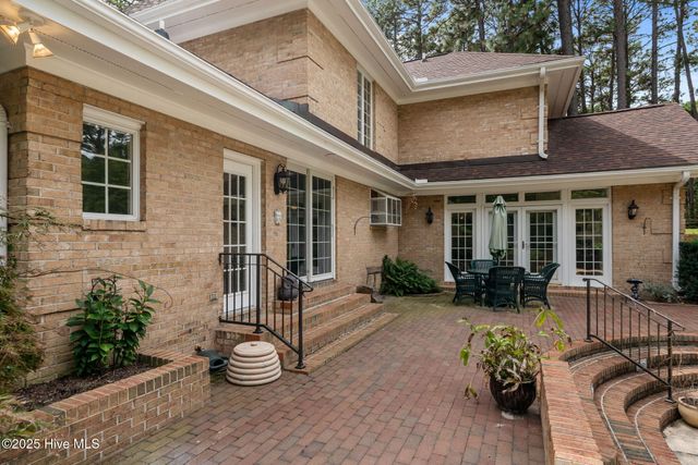 35 Lake Dornoch Drive, Pinehurst, NC 28374