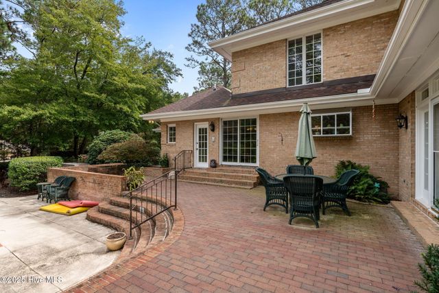 35 Lake Dornoch Drive, Pinehurst, NC 28374