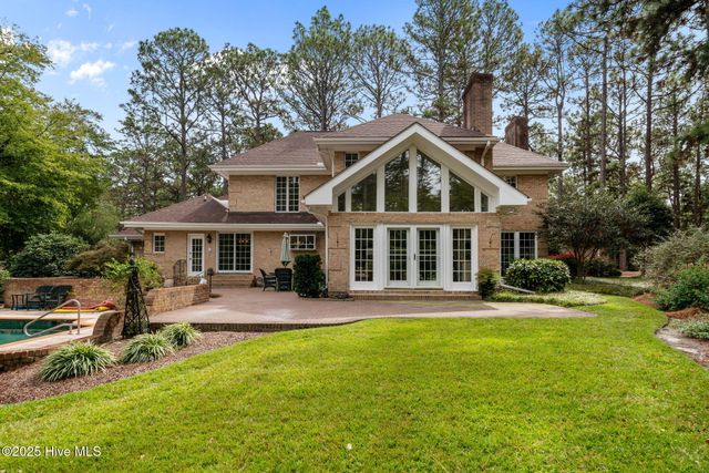35 Lake Dornoch Drive, Pinehurst, NC 28374