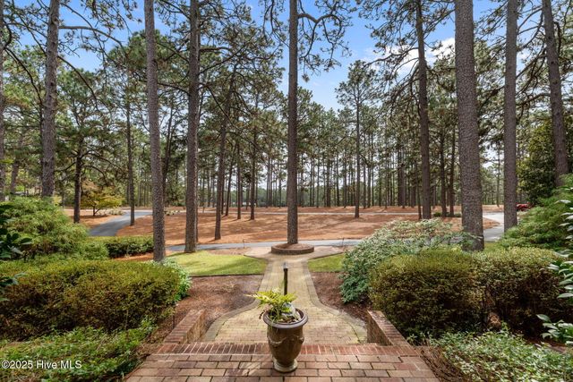 35 Lake Dornoch Drive, Pinehurst, NC 28374