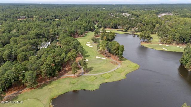35 Lake Dornoch Drive, Pinehurst, NC 28374