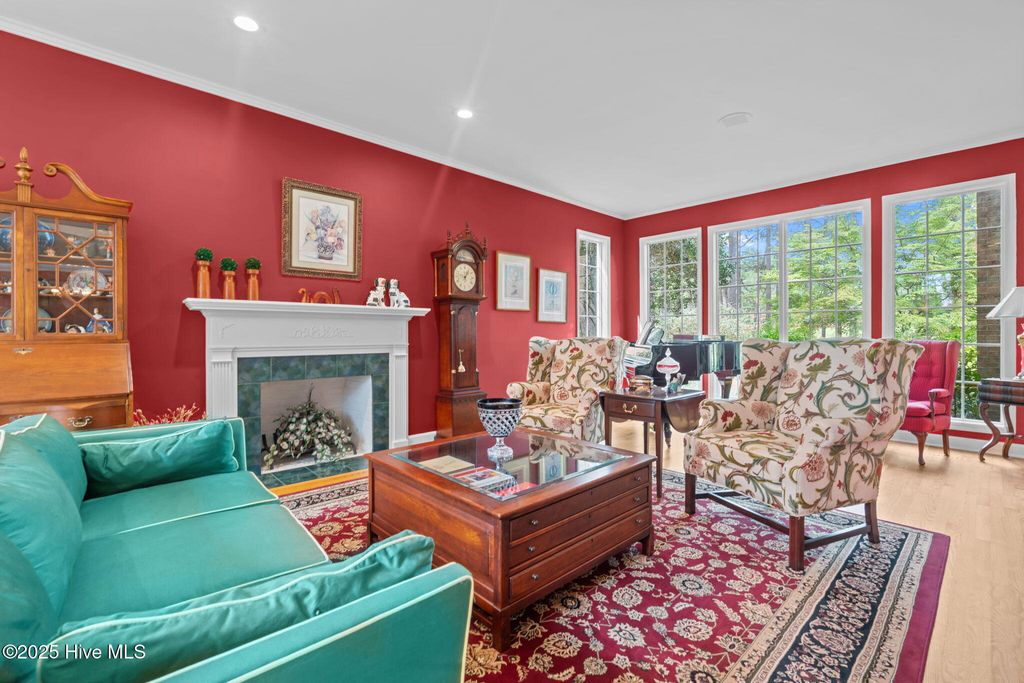 Image 11 of property listing at 35 Lake Dornoch Drive, Pinehurst, NC 28374