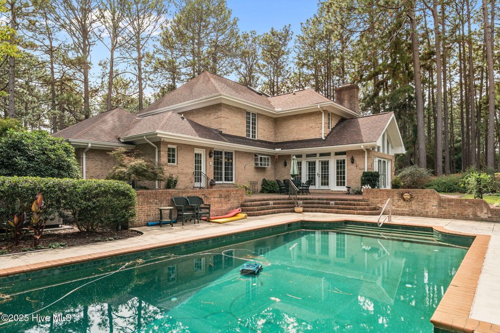 Image 46 of property listing at 35 Lake Dornoch Drive, Pinehurst, NC 28374