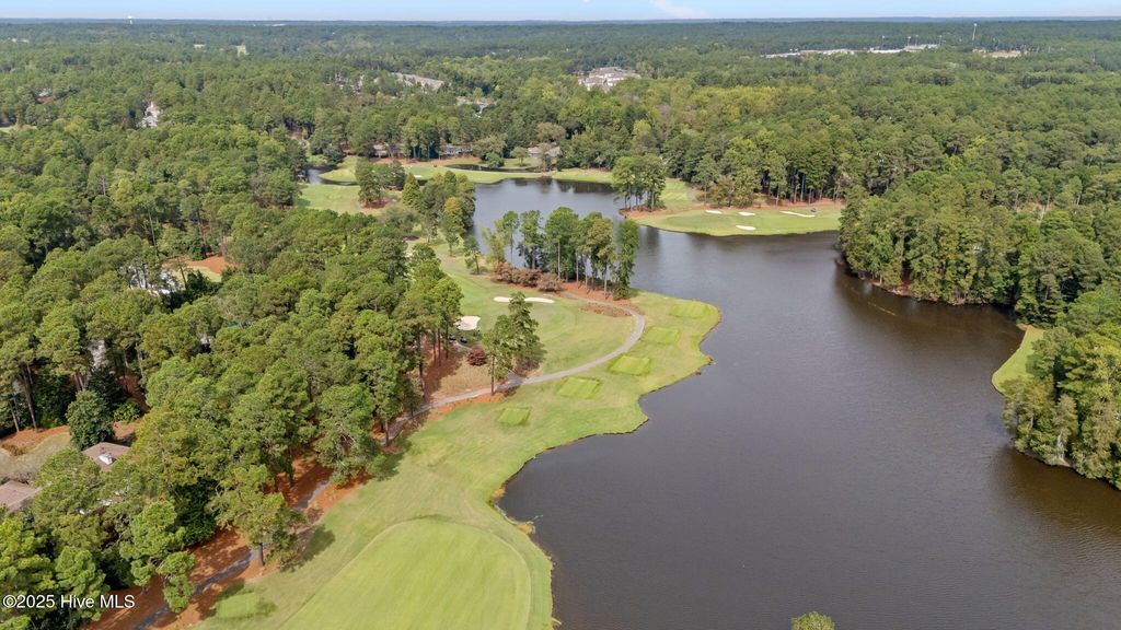 Image 60 of property listing at 35 Lake Dornoch Drive, Pinehurst, NC 28374